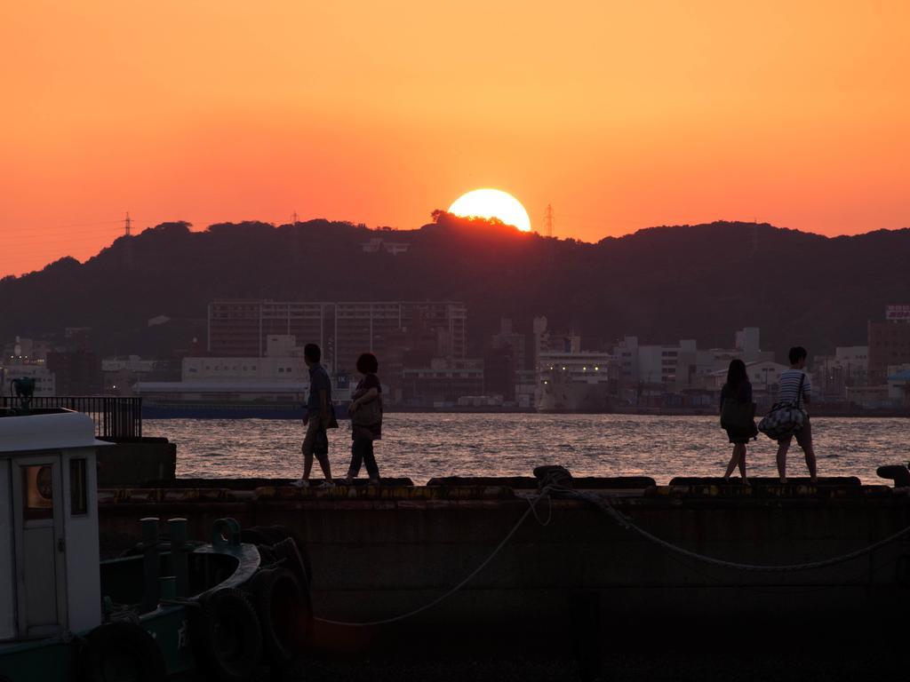 Tunnel Kitakyushu Bagian luar foto
